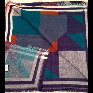 Bcbgmaxazria square acrylic scarf wrap colorblock 54